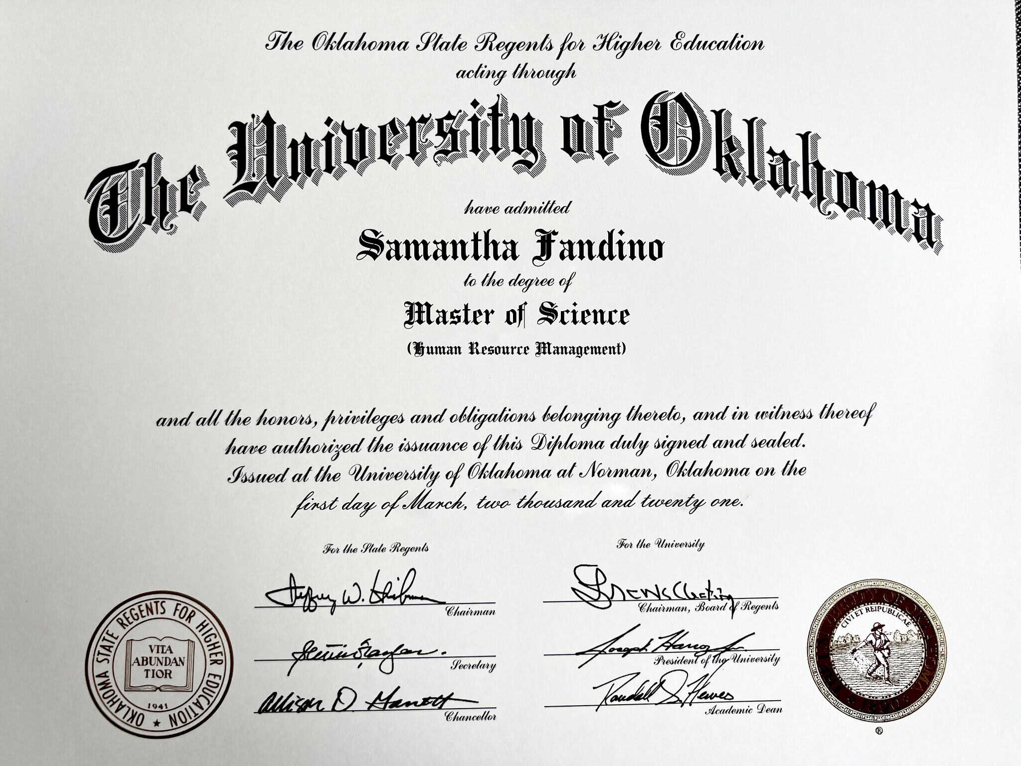 Authentic-Looking Fake certificate from University of Oklahoma Authentic-Looking Fake certificate from University of Oklahoma