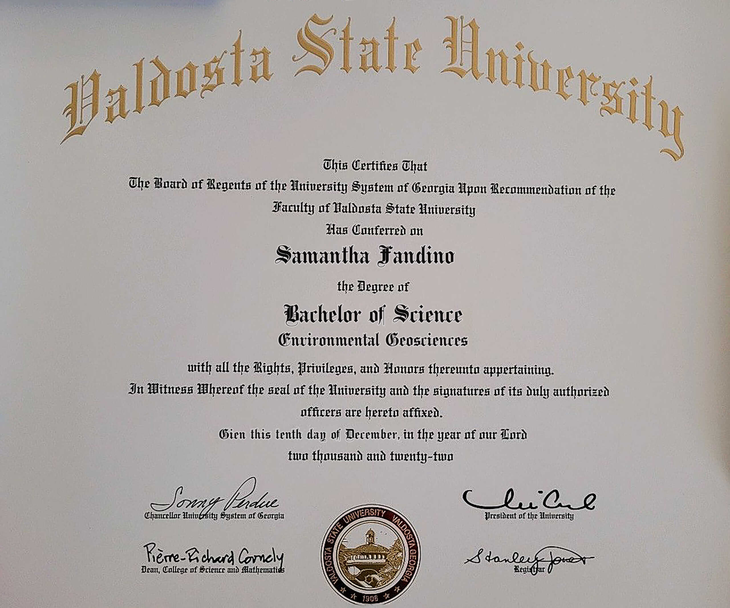 Authentic-Looking Fake certificate from Valdosta State University Authentic-Looking Fake certificate from Valdosta State University